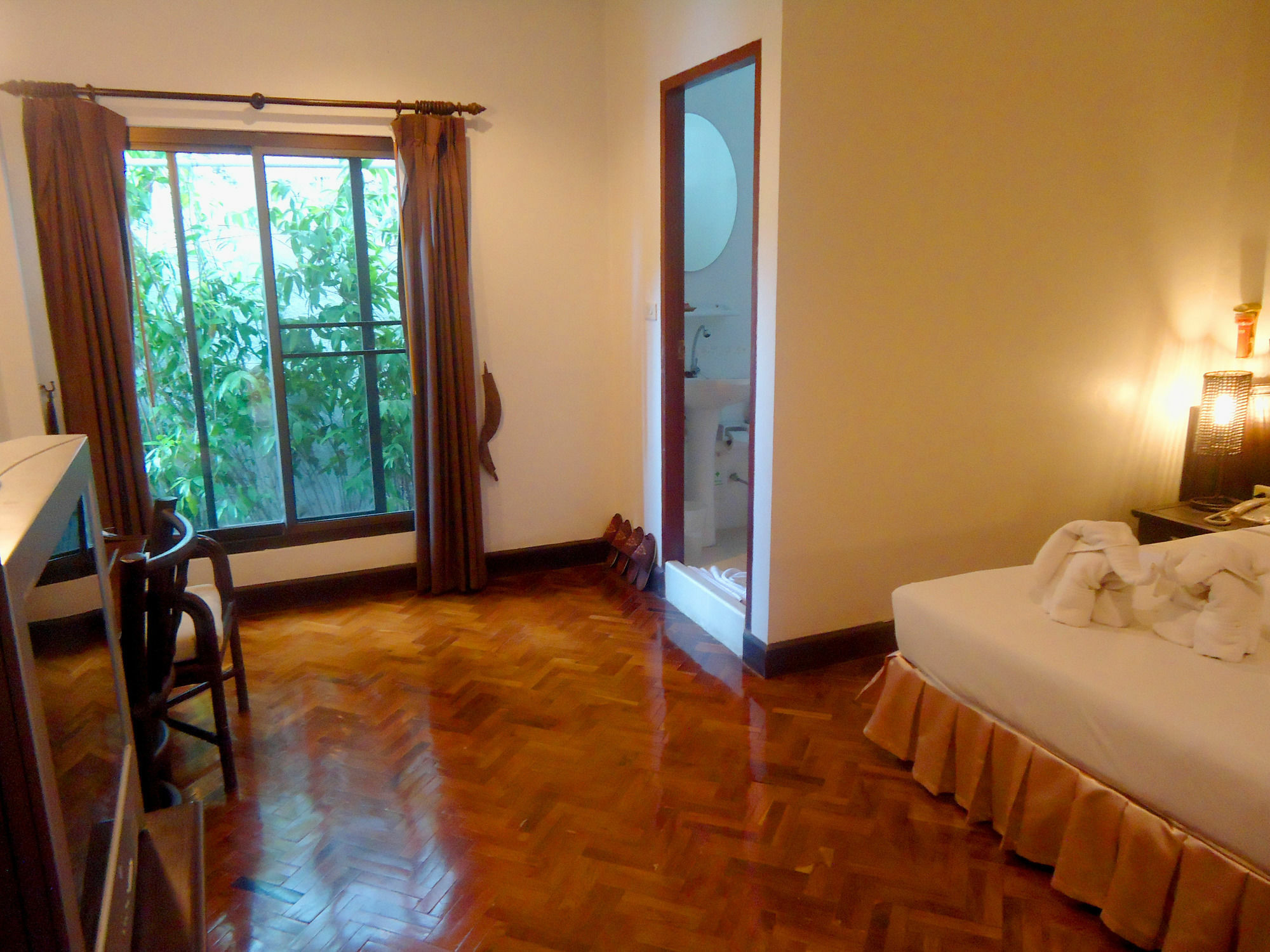 Baiyoke Chalet Hotel Mae Hong Son Esterno foto